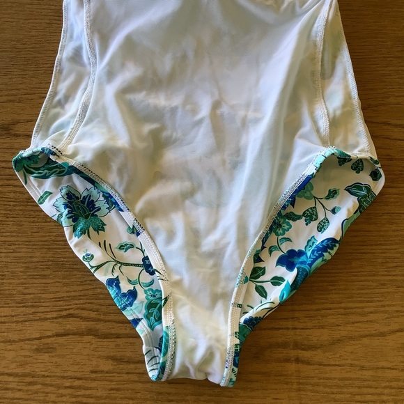 Niptuck Floral Blue and Green One Piece Swimsuit Size 6 Like New - Picture 7 of 9